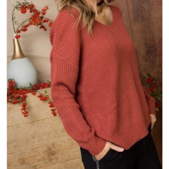 Twist Back Sweater - Picture 3 of 7